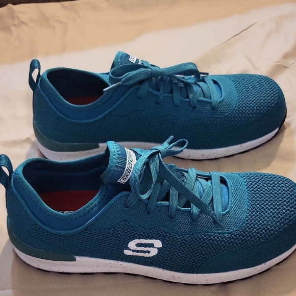 Sold - Picture 4 of 10